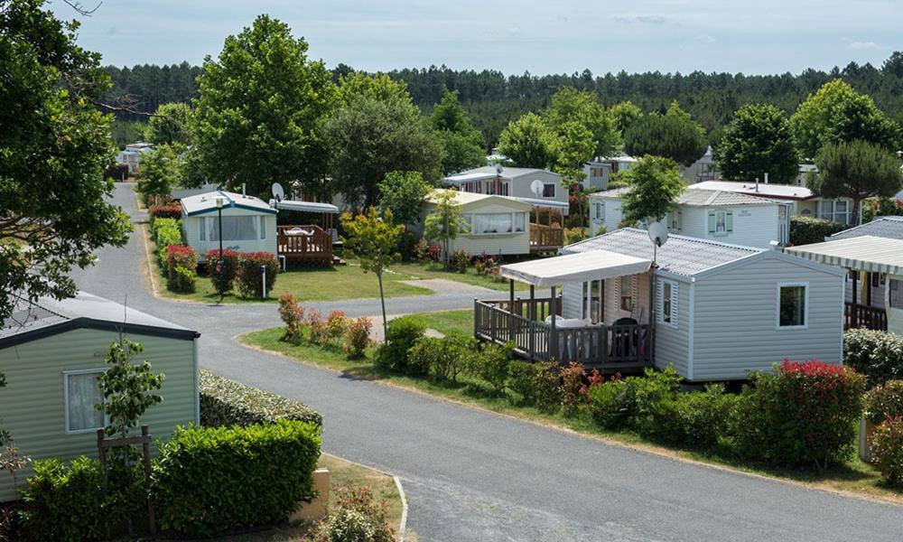 Mobil home Gastes Bagian luar foto